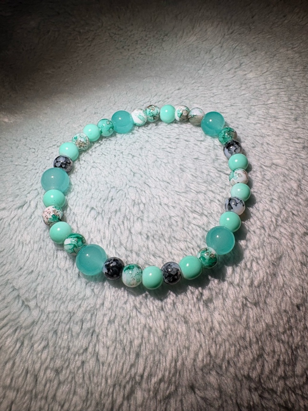 Mint-Tone Beaded Stretch Bracelet - Unbranded